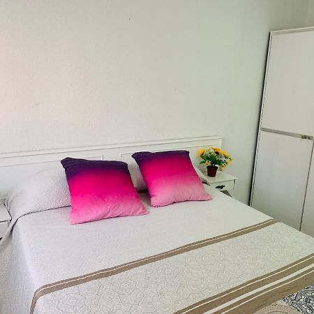Cosy Private Room Валенсия Экстерьер фото